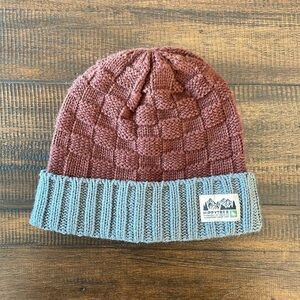 Hippytree Knit Beanie Hat - Maroon / Gray